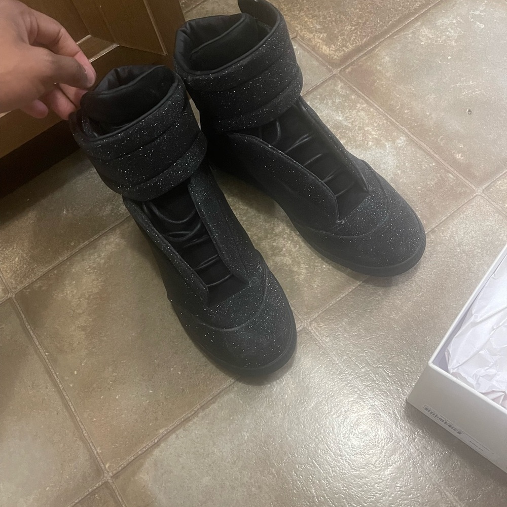 Brand new Margiela come with box and dust bag just tried it on size 42 EU 9 US - Picture 9 of 11